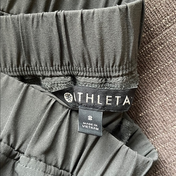 ATHLETA ASPIRE ANKLE CINCH PANT SIZE 8 - Picture 5 of 10